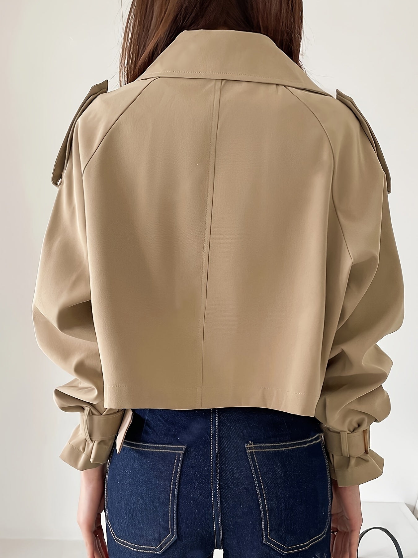 Evelyn - Stylischer khakifarbener Trenchcoat mit Reverskragen und schickem Federverschluss für Frauen